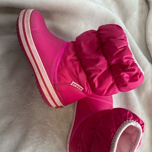 CROCS Kids Fuchsia Snow Boots - Picture 2 of 3